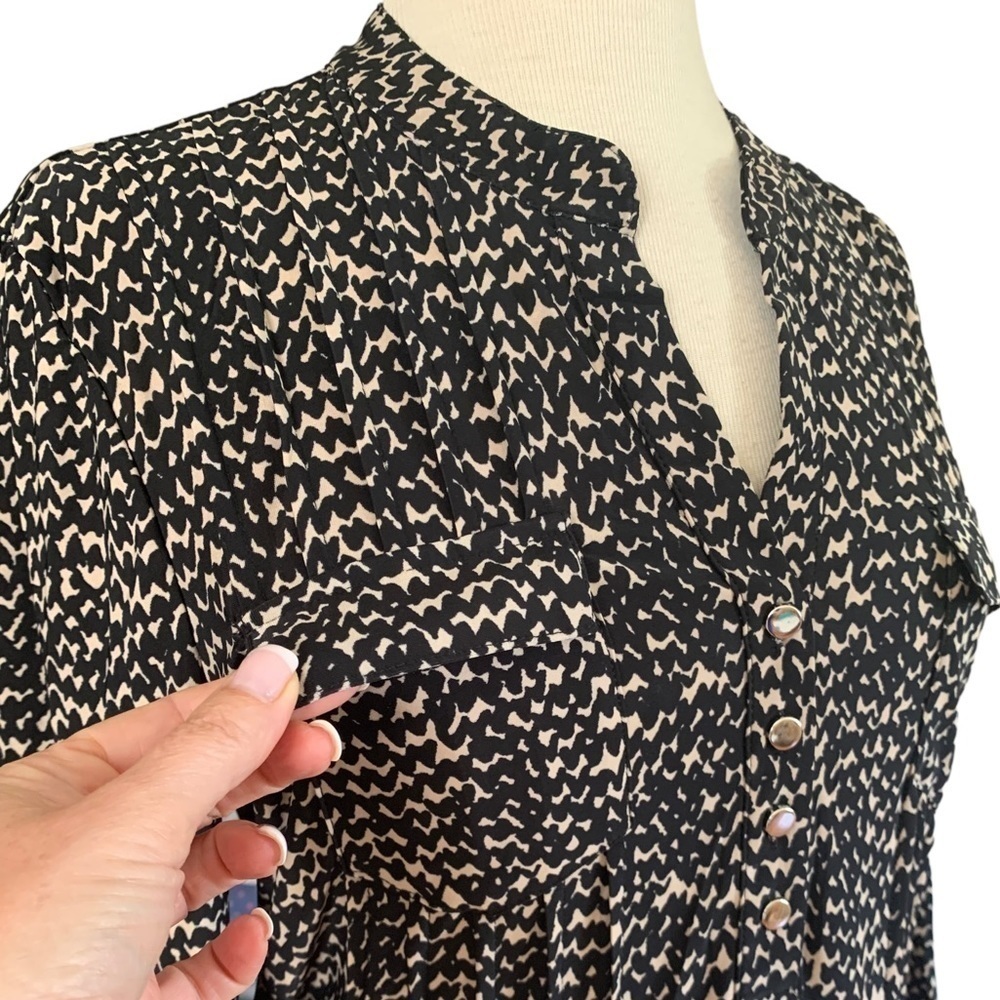 COCOMO Large Black Beige 3/4 sleeve women’s Pintuck Blouse top shirt tun… - Picture 6 of 13